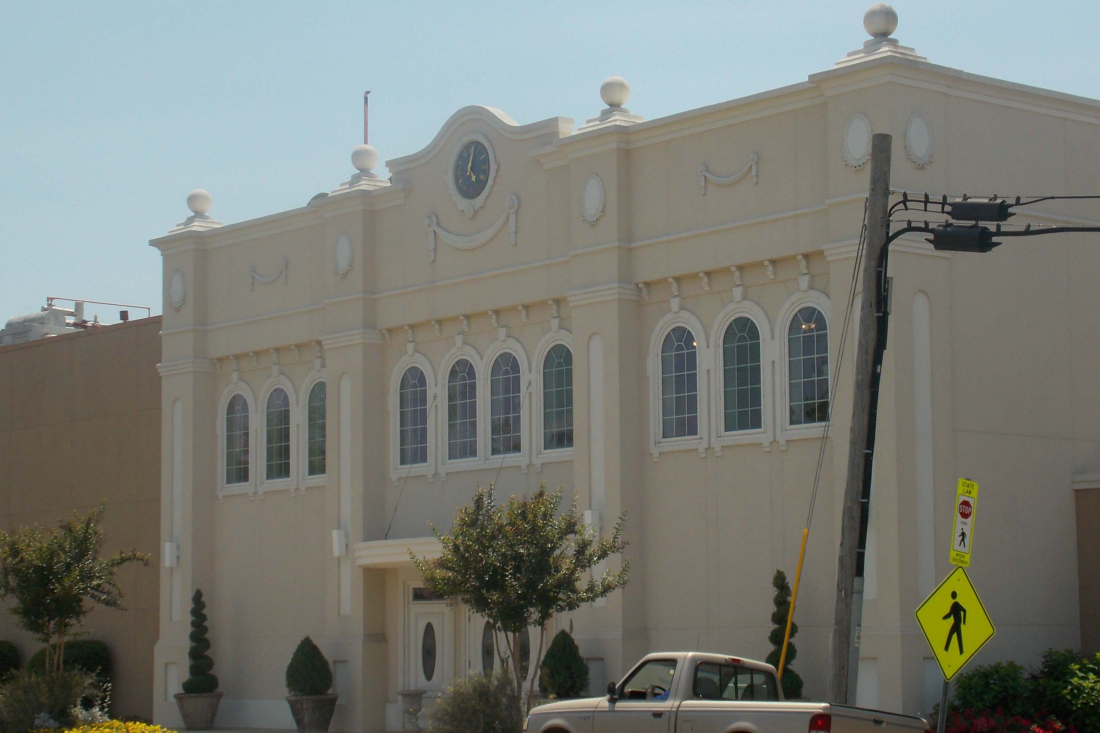Fourth St. rail crossing beside Blue Bell will soon be back in use
