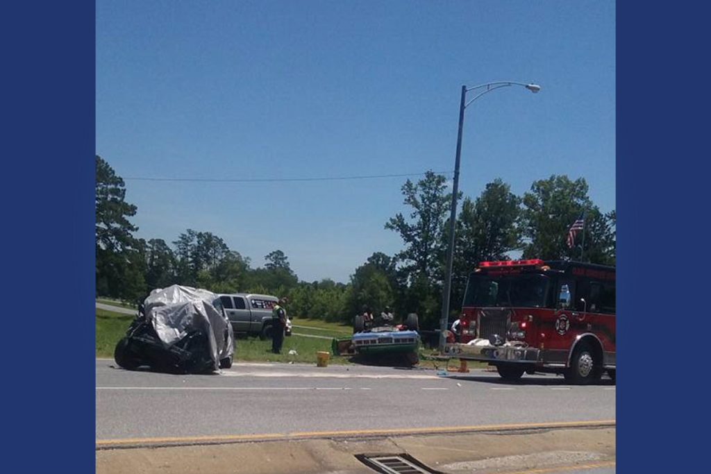Accident leaves one dead in front of Shell Station at Hwy. 280 and Old