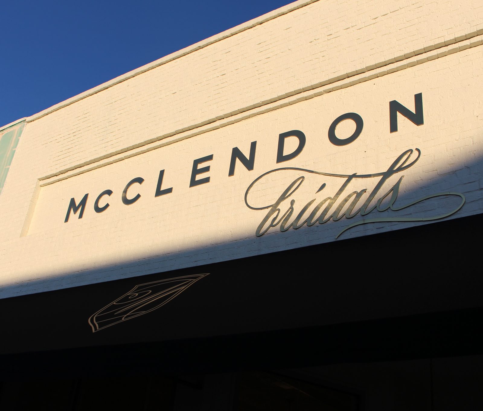 [PHOTOS] McClendon Bridals holds grand-opening - Sylacauga News