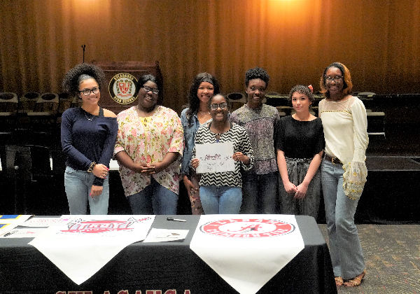 Sylacauga AVID seniors sign with colleges