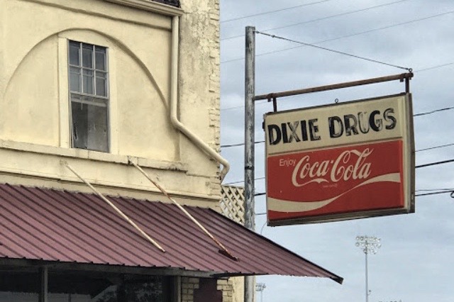 SPD investigating overnight burglary at Dixie Drugs