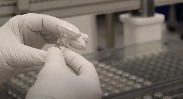 Governor Ivey Joins Auburn’s SiO2 for Production Launch of COVID-19 Vaccine Vials