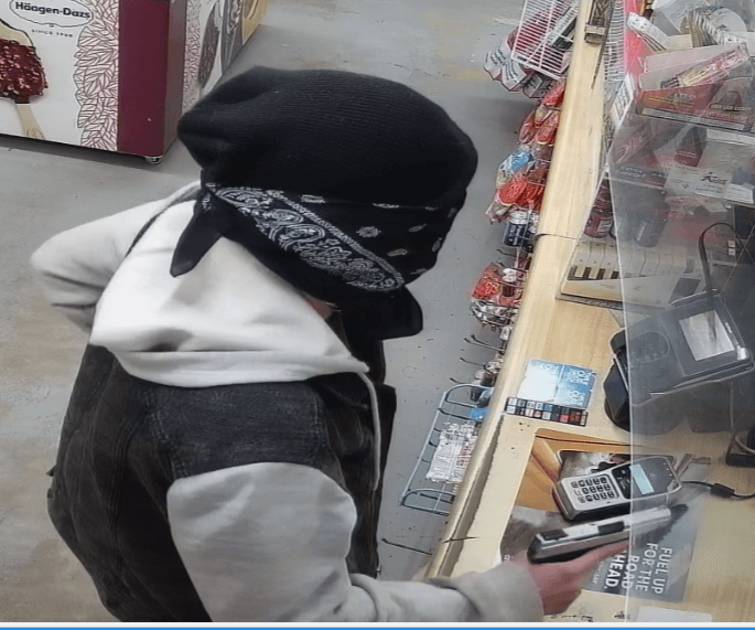 TCSO asking for public’s help in Talladega gas station robbery