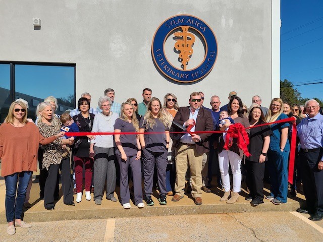 Sylacauga Veterinary Hospital hosts grand-opening