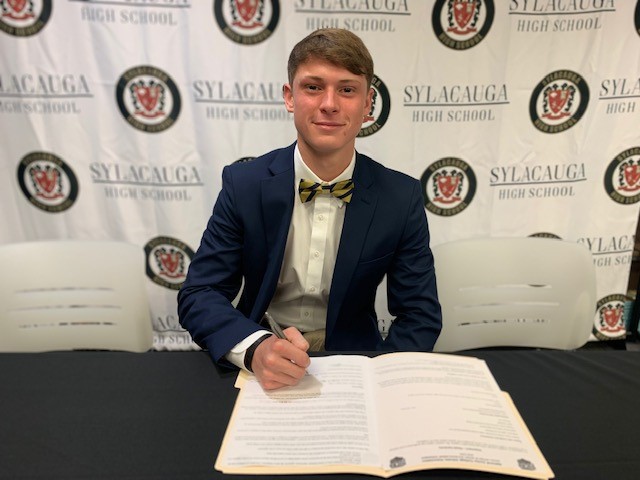 [WATCH] Sylacauga baseball’s Hammonds inks NLI with Lawson State on National Signing Day