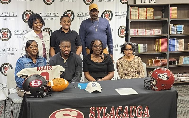 Sylacauga football’s J’Qwon Brownfield signs with Georgia Knights Prep Academy