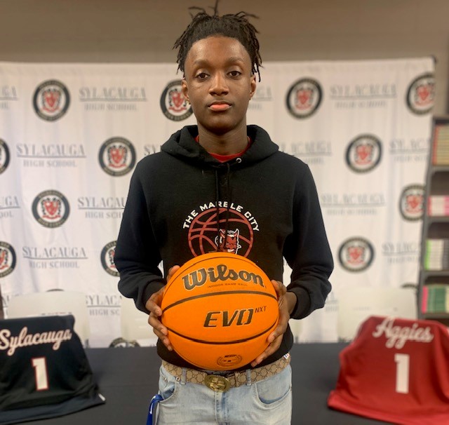 [WATCH] Sylacauga hoop’s Michri Taylor signs with Bevill State on Monday