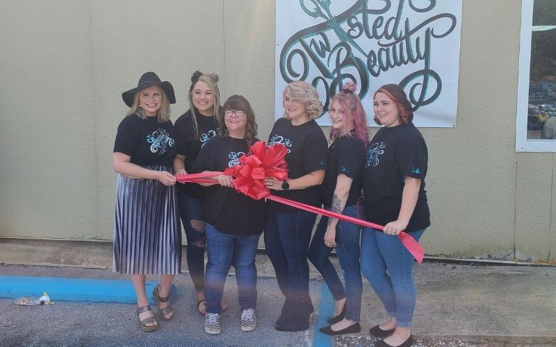 New hair salon Twisted Beauty holds ribbon-cutting ceremony for official  grand opening - Sylacauga News