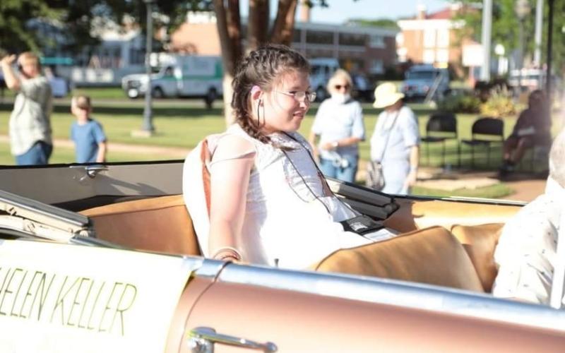 Sylacauga girl wins Patty Johnson Art Award; grand marshals annual Helen Keller parade in Tuscumbia