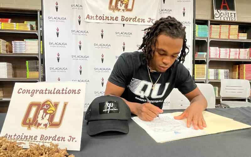 Sylacauga’s Antoinne Borden, Jr. signs football scholarship to attend Quincy University