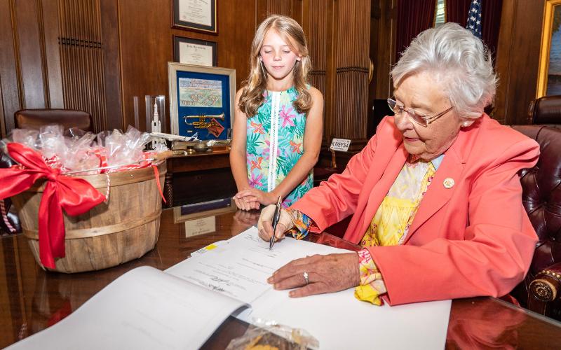 Gov. Kay Ivey declares the Yellowhammer Cookie as Alabama’s official state cookie