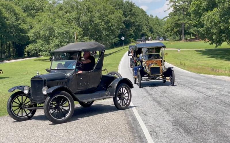 [WATCH] Horseless Carriage Club of America visits Kymulga Grist Mill and Covered Bridge