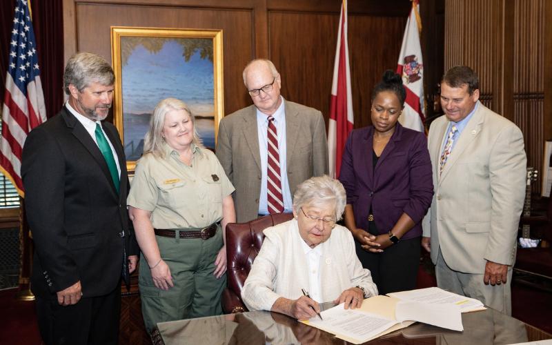 Gov. Kay Ivey and agencies establish Governance Board for Alabama’s Pinhoti Trail