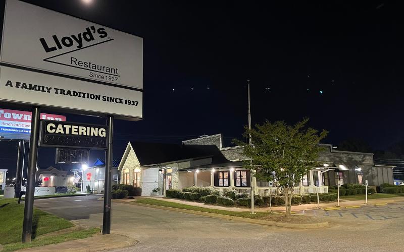 Iconic Lloyd’s Restaurant in Inverness says farewell; Sylacauga location to become lone establishment