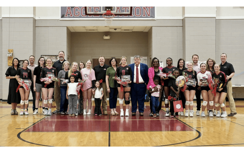 Sylacauga volleyball celebrates eight seniors on Senior Night