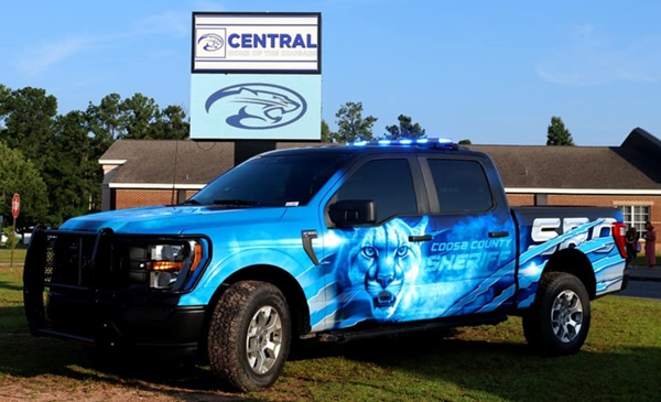 Saturday afternoon wreck shut down Hwy 231, causes casualties