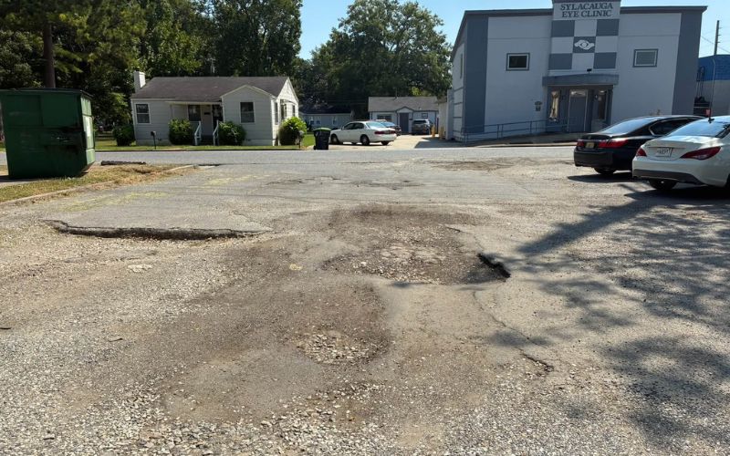 Pothole-plagued Sylacauga drive near Sonic to close for repairs